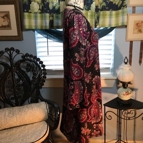 NorthStyle long sleeve v neck crisscross detail floral sweater dress - Picture 5 of 7